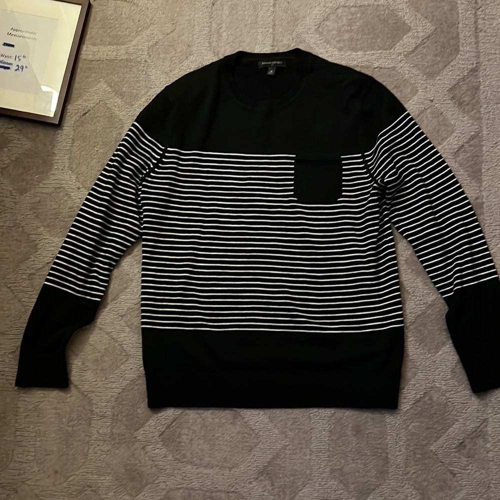 Banana Republic Mens sweater. Medium.